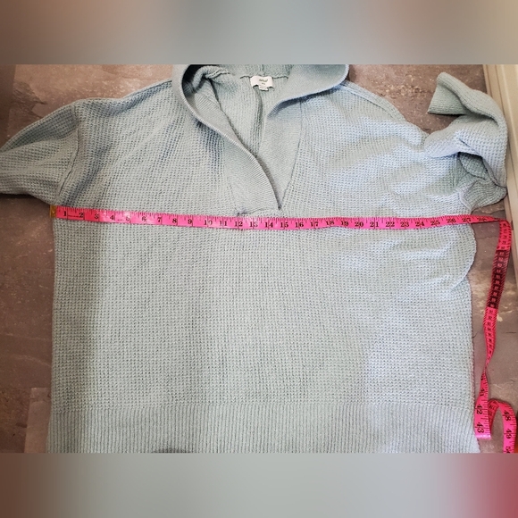 Aerie Soft Waffle Knit Oversized Hooded V Neck Pullover. Light Green. M. - Picture 2 of 11